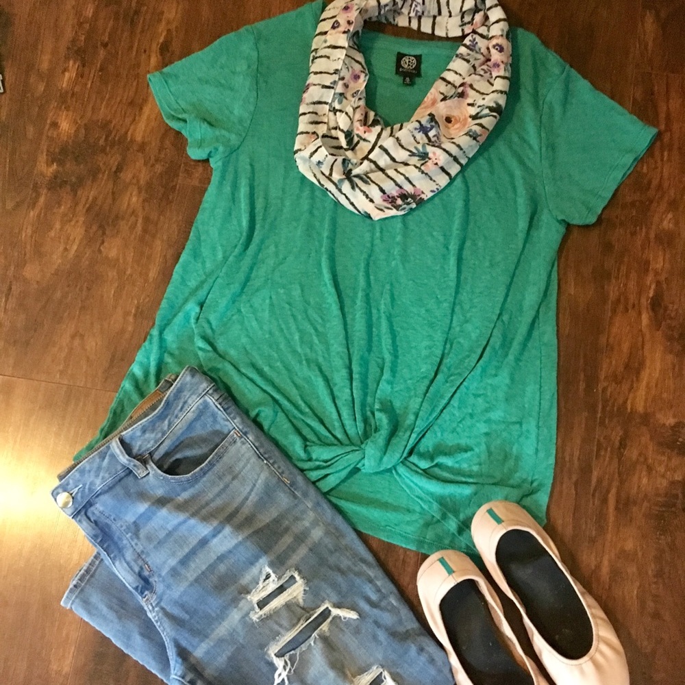 *SOLD* Brand New Bobeau Twist Side Tee